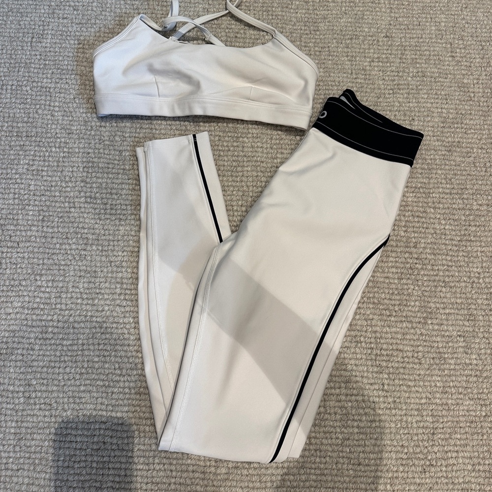 ALO Yoga White Leggings with Black Trim